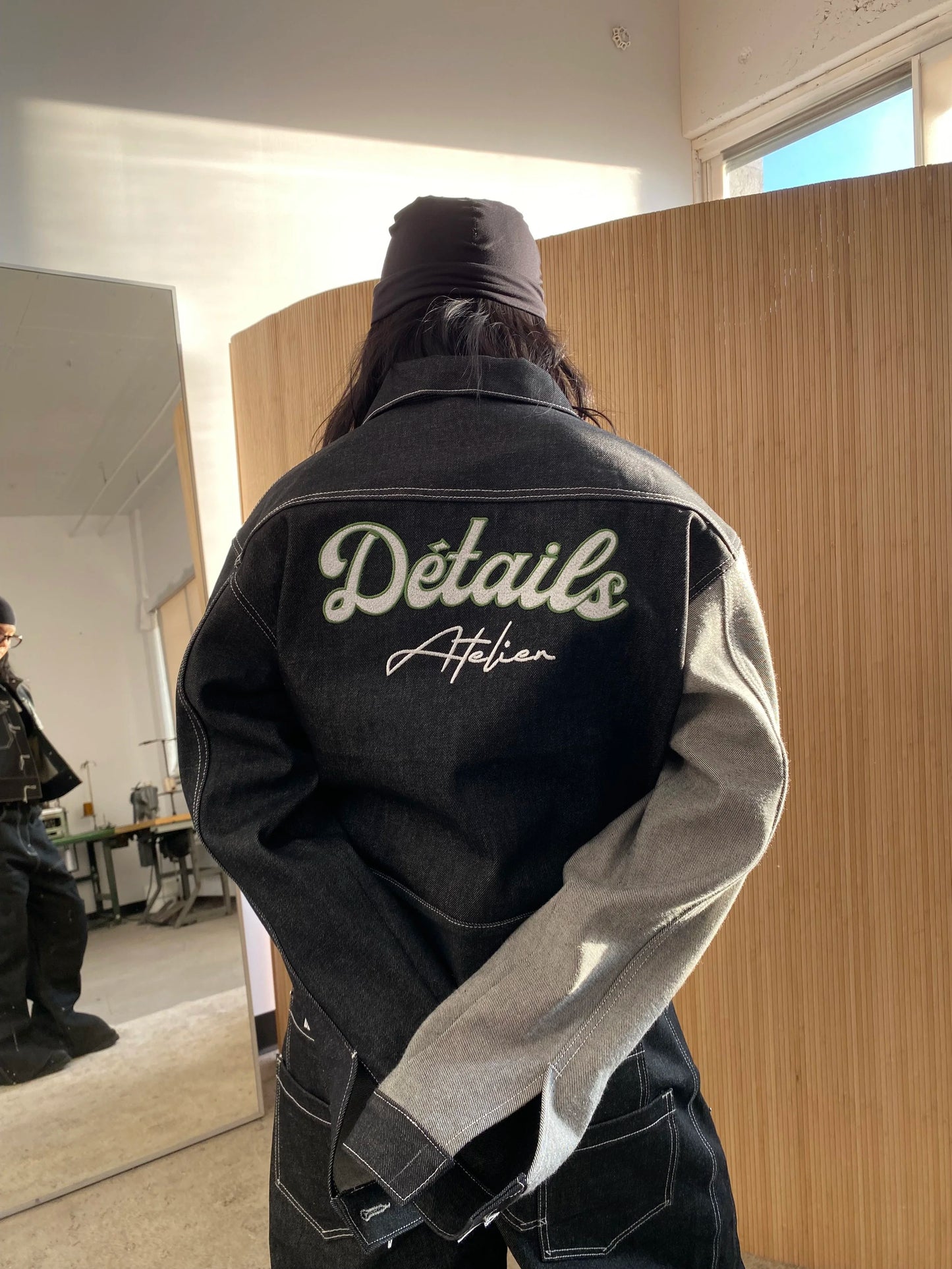 Reversed sleeve long-sleeve jacket - Unisex